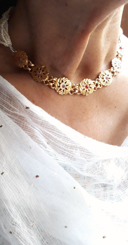 Side view of Aam ka Murabba Vintage Necklace in pure silver with vintage detailing