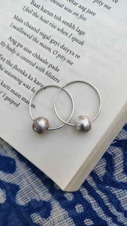 Sadabahaar Jewelry 92.5 hallmark silver hoop earrings single textured vintage bead minimalist lightweight daily wear - close up