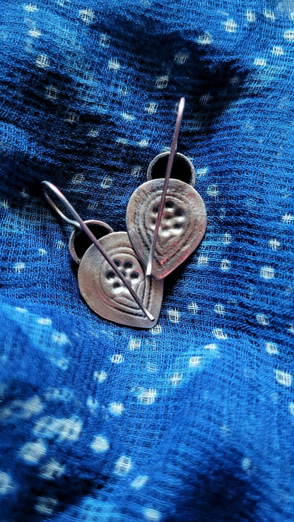 Side view of Anuga Vintage Earrings in pure silver with vintage detailing