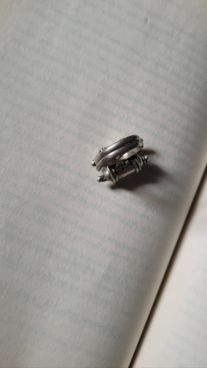 Side view of Aravind Vintage Ring in pure silver with vintage detailing