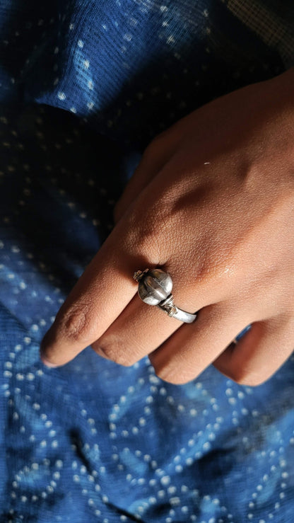 Side view of Athkheli Ring in pure silver with handcrafted detailing