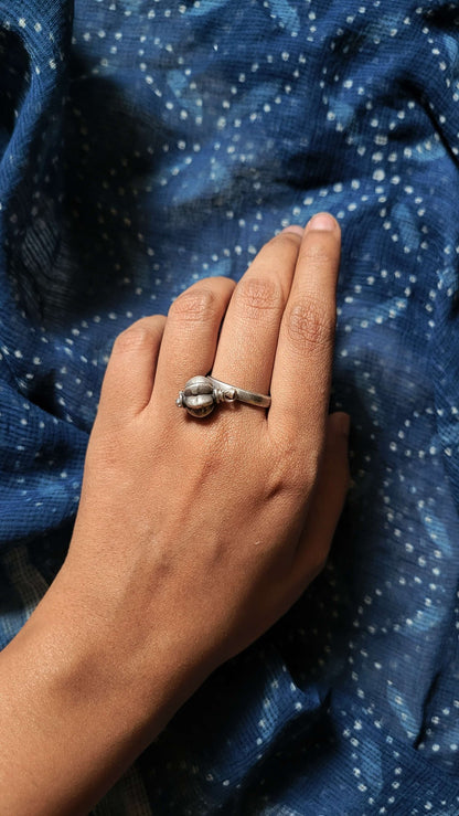 Side view of Athkheli Ring in pure silver with handcrafted detailing
