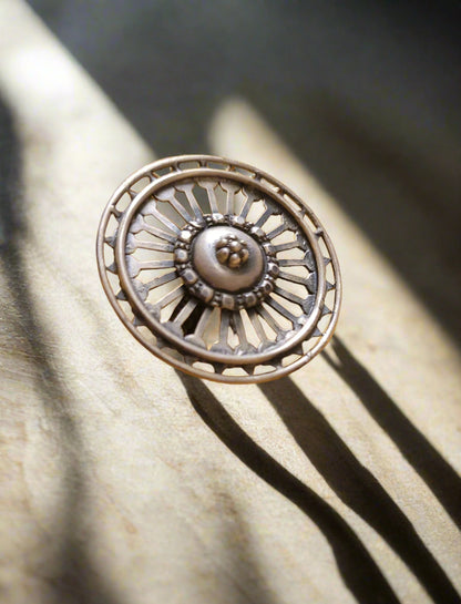 Side view of Chakravarti Ring in pure silver with rava detailing