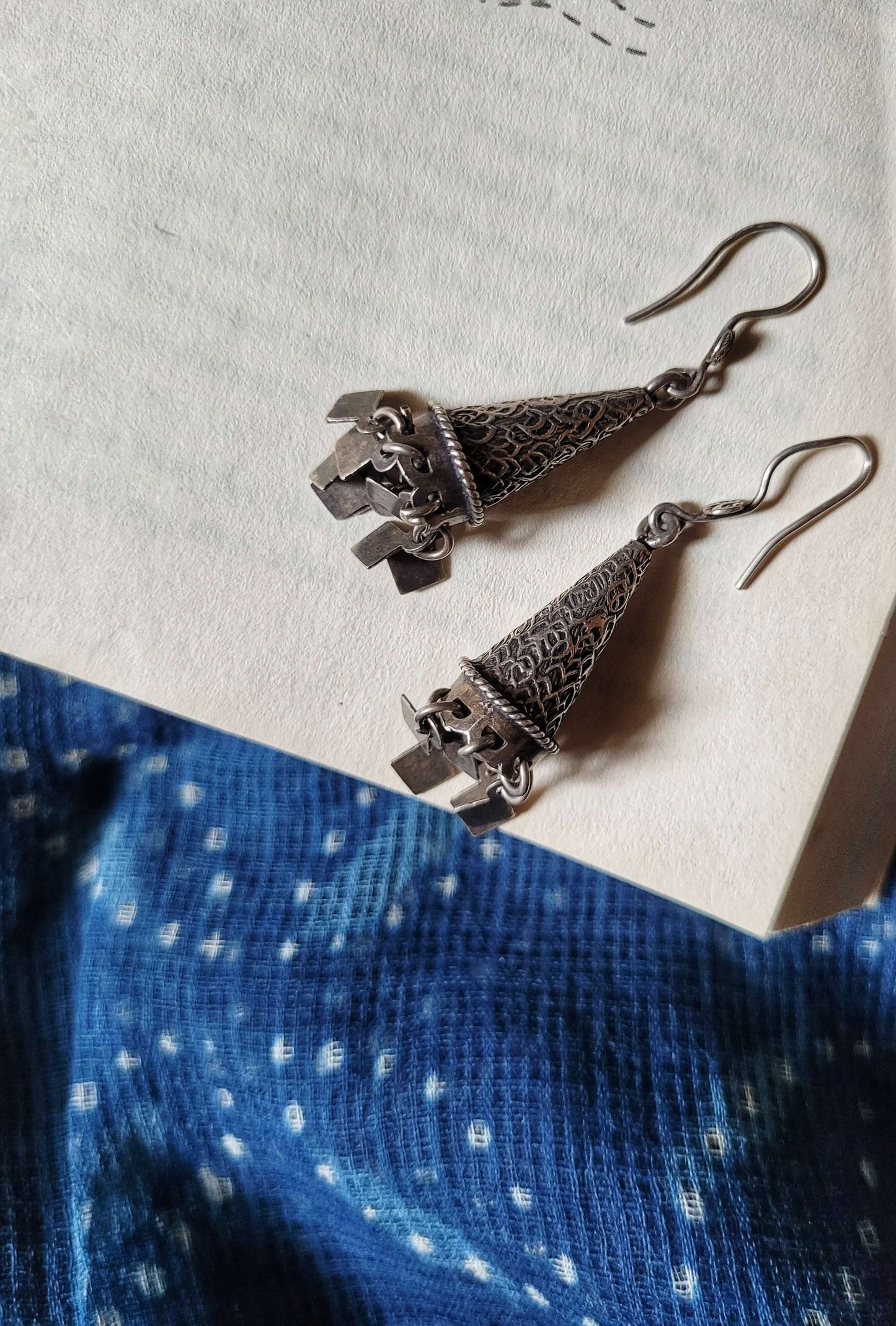 Dhaara Earrings