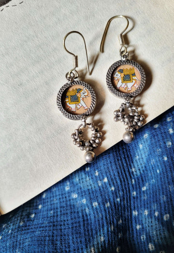 Ellie Earrings in pure silver with handcrafted detailing