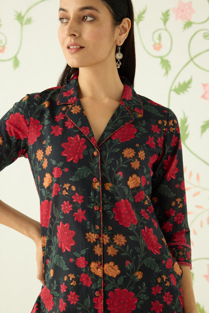 Side view of Ellie Earrings in pure silver with handcrafted detailing