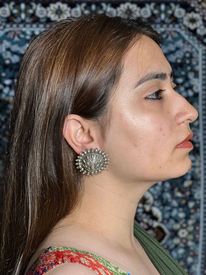 Side view of Gayatri Vintage Earrings in pure silver with vintage detailing