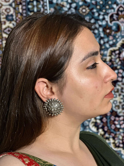 Gayatri Vintage Earrings in pure silver with vintage detailing