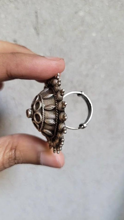 Side view of Gayatri Vintage Ring in pure silver with vintage detailing