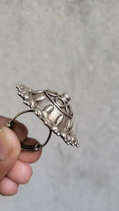 Side view of Gayatri Vintage Ring in pure silver with vintage detailing