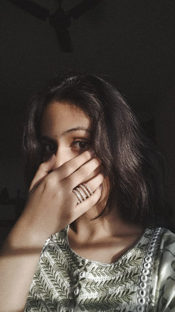 Woman wearing vintage silver spiral ring | Sadabahaar Jewelery