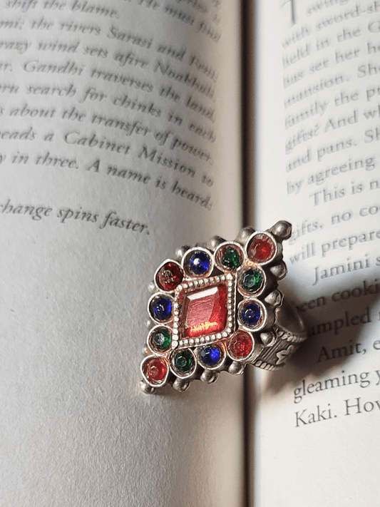 Gulaal Vintage Ring 