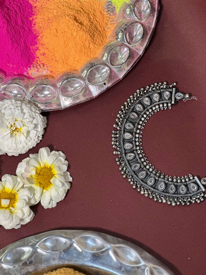 Side view of Hayat Necklace in pure silver with handcrafted detailing