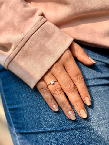 Earl Grey Ring in pure silver with handcrafted detailing