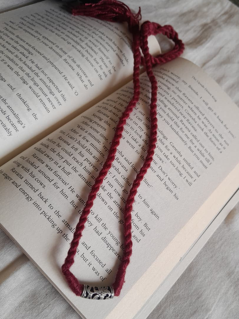 Sadabahaar Jewelry 92.5 hallmark silver chitai bead pendant necklace flute iktara inspired cylindrical curved maroon thread tassel minimalist daily wear