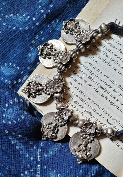 Side view of Indira Vintage Necklace in pure silver with vintage detailing