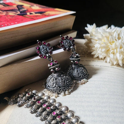 Side view of Kaalratri Jhumka in pure silver with handcrafted detailing