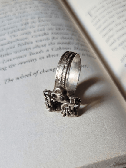 Side view of Kaushalya Vintage Ring (Gulaabi) in pure silver with vintage detailing