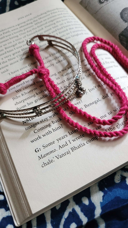 Side view of Kosha Vintage Choker in pure silver with vintage detailing