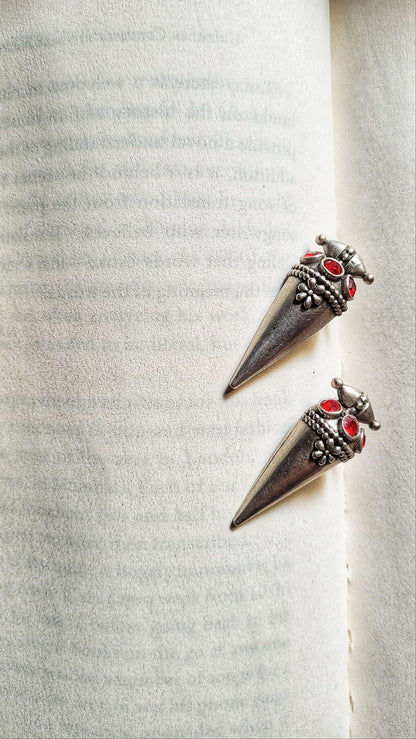 Poppy Earrings in pure silver with handcrafted detailing