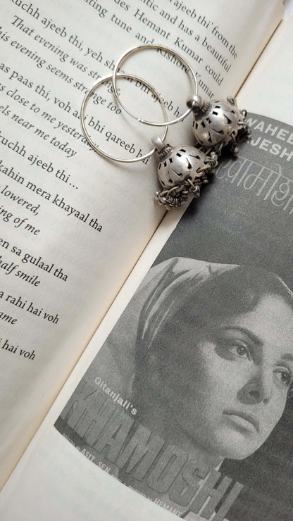 Side view of Sohni Hoops in pure silver with handcrafted detailing