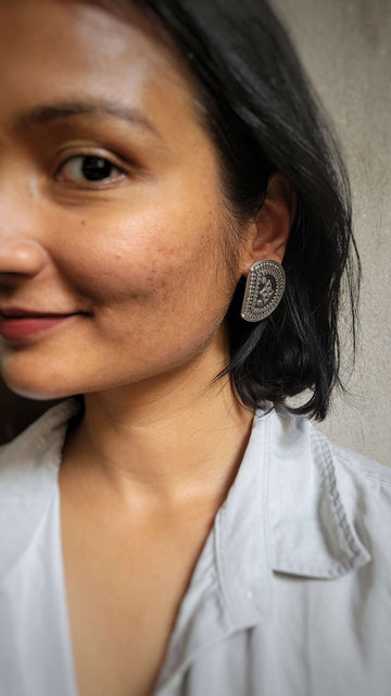 Tejas Earrings in pure silver with handcrafted detailing