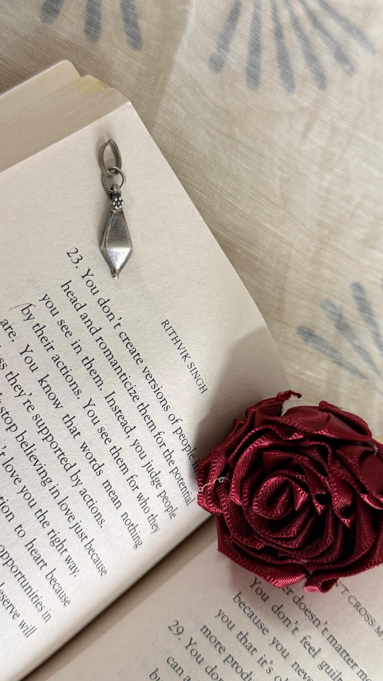 Sadabahaar Jewelry 92.5 hallmark silver minimalist geometric quadrilateral pendant contemporary chic daily wear