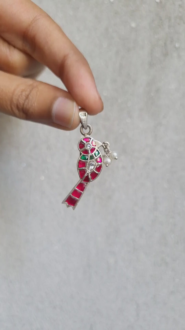 Chidiya Chugg Gayi Khet Pendant